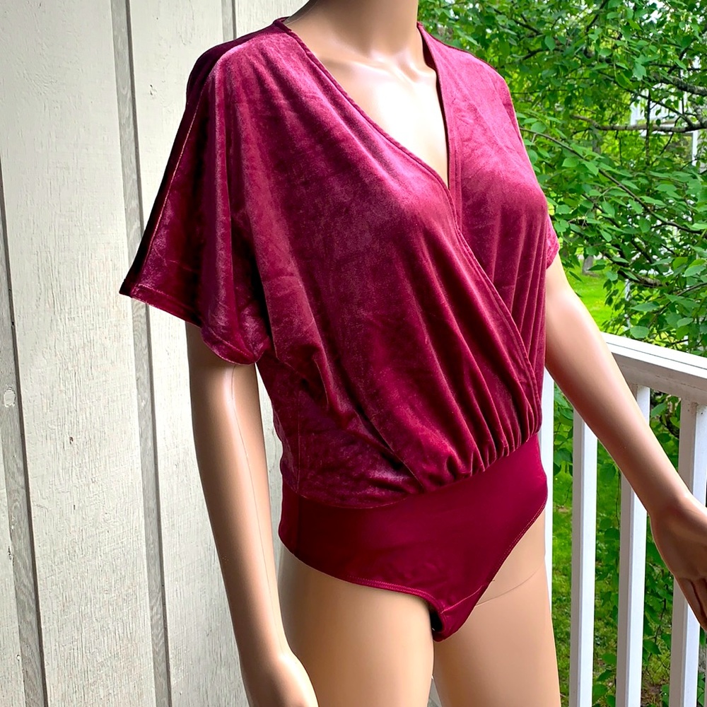 🔥NSR 🔥Velvet Onesie